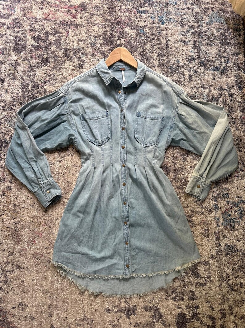Free People Female Alpha Denim Shirtdress Chambray Snap Long Sleeve XS image 4