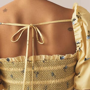 Anthropologie Puff Sleeve Smocked Mini Dress Butter Yellow Floral Large image 3