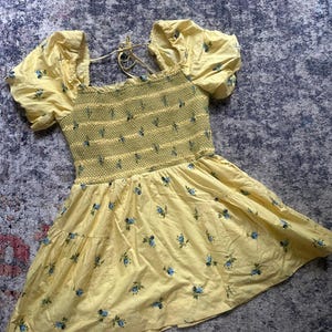 Anthropologie Puff Sleeve Smocked Mini Dress Butter Yellow Floral Large image 11