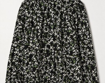 Tuckernuck Verdant Iris Avalon Blouse Black Botanical Print Size Medium
