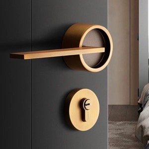 interior door knob with key lock