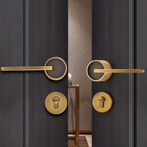 Modern design double door lever handle with secure lock, lock set with keys for indoor, solid brass door knobs, luxury brushed finish