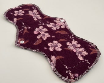 13.5" Waterproof Heavy Absorbency Flannel Washable Cloth Menstrual Pad