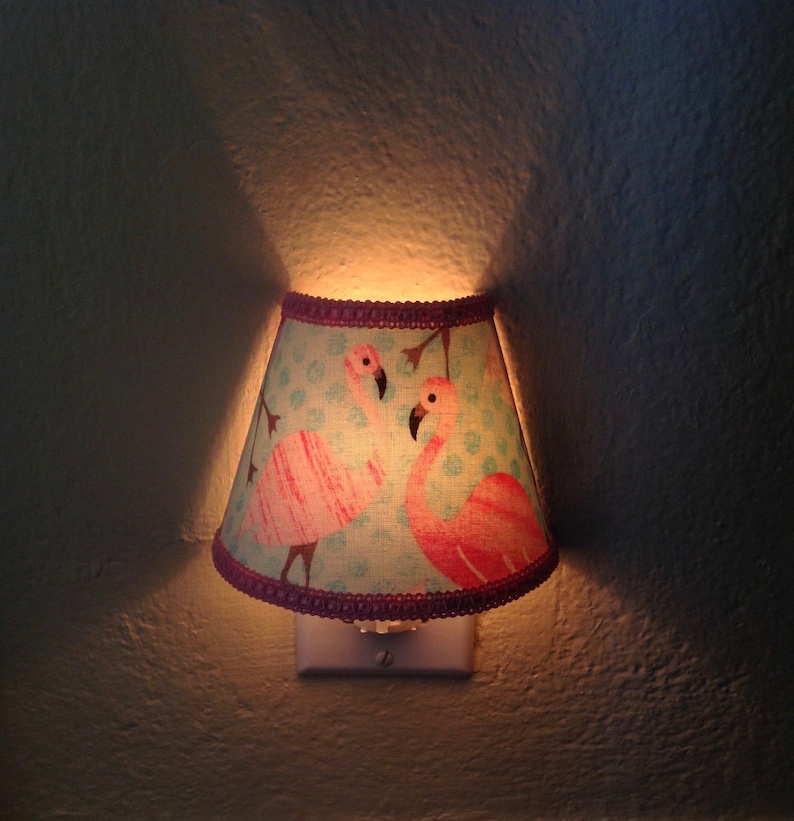 LightningBugs Flamingo Night Light - Thumbnail 2