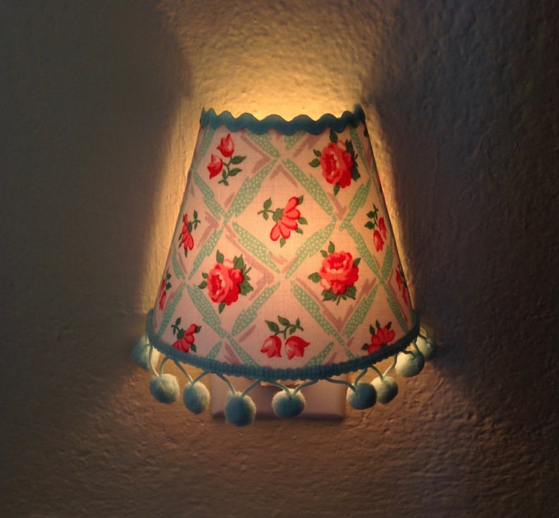LightningBugs Lexi Night Light - Thumbnail 2