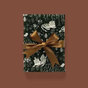 Wrapping Paper 5 Sheets image 3