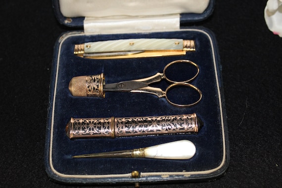 Vintage Sewing Kit