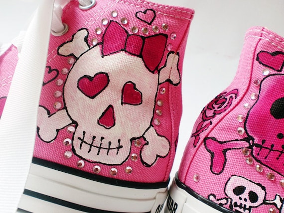 Pink top skull converse