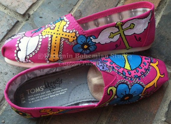 Handgeschilderde dag van de dood aangepaste Vans Slip op schoenen, Mexicaanse Festival Sneakers voor vrouwen, suiker schedels en Cross Boho Calaveras Handgeschilderde dag van de dood aangepaste Vans Slip op schoenen, Mexicaanse Festival Sneakers voor vrouwen, suiker schedels en Cross Boho Calaveras
