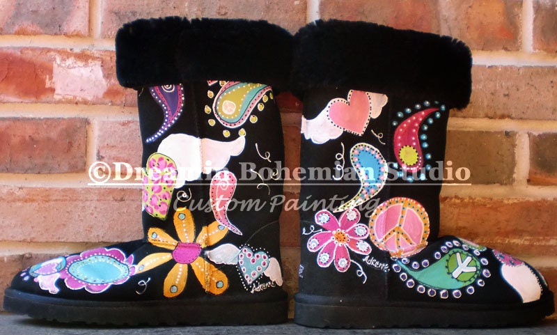Hand painted uggs Email me at em*****@***** for info!
