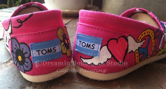 Handgeschilderde dag van de dood aangepaste Vans Slip op schoenen, Mexicaanse Festival Sneakers voor vrouwen, suiker schedels en Cross Boho Calaveras Handgeschilderde dag van de dood aangepaste Vans Slip op schoenen, Mexicaanse Festival Sneakers voor vrouwen, suiker schedels en Cross Boho Calaveras
