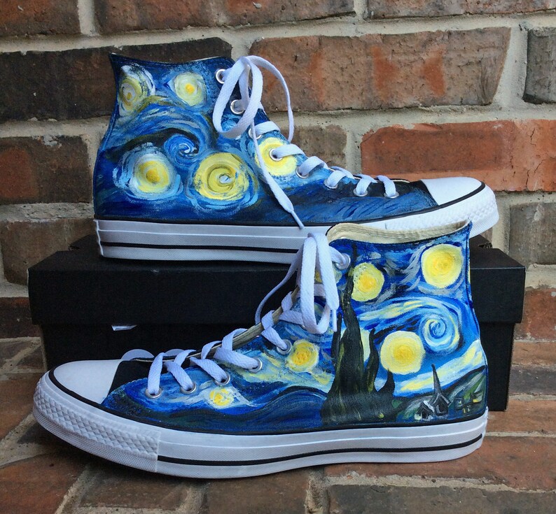Volcan d’Hawaï et d’Hibiscus peint Converse, chaussures sur mesure Converse peint à la main, Design Tropical peint à cravate Match homme mariage Volcan d’Hawaï et d’Hibiscus peint Converse, chaussures sur mesure Converse peint à la main, Design Tropical peint à cravate Match homme mariage