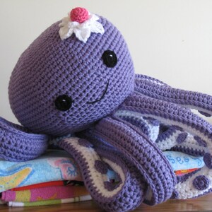 Octopus Novelty Pillow PDF PatternFREE pattern for mini octopus included image 2