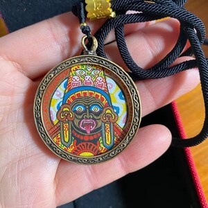 Collar tibetano Zakiram Thangka genuino pintado a mano Collar de la fortuna Amuletos portátiles Collar de la suerte manifiesta imagen 1