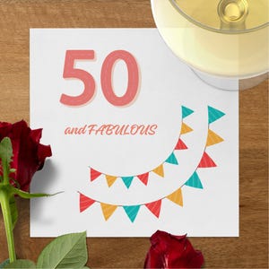 Servetten 50 and Fabulous, decor verjaardagsfeestje, mijlpaalviering, kleurrijke cocktailservetten, feestartikelen 50e verjaardag