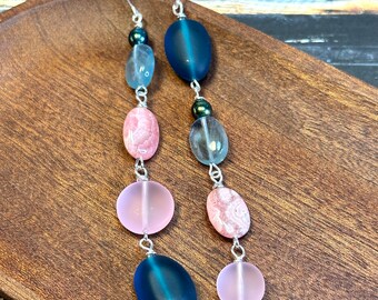 PINK PARADISE bead earrings, colourful dangle earrings, pink and blue glass earrings, great gift idea, everyday wear, asymmetric earrings