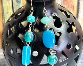 BLUESBERRY earrings, colourful dangle earrings, blue vintage glass bead earrings, great gift, everyday earrings, asymmetric earrings