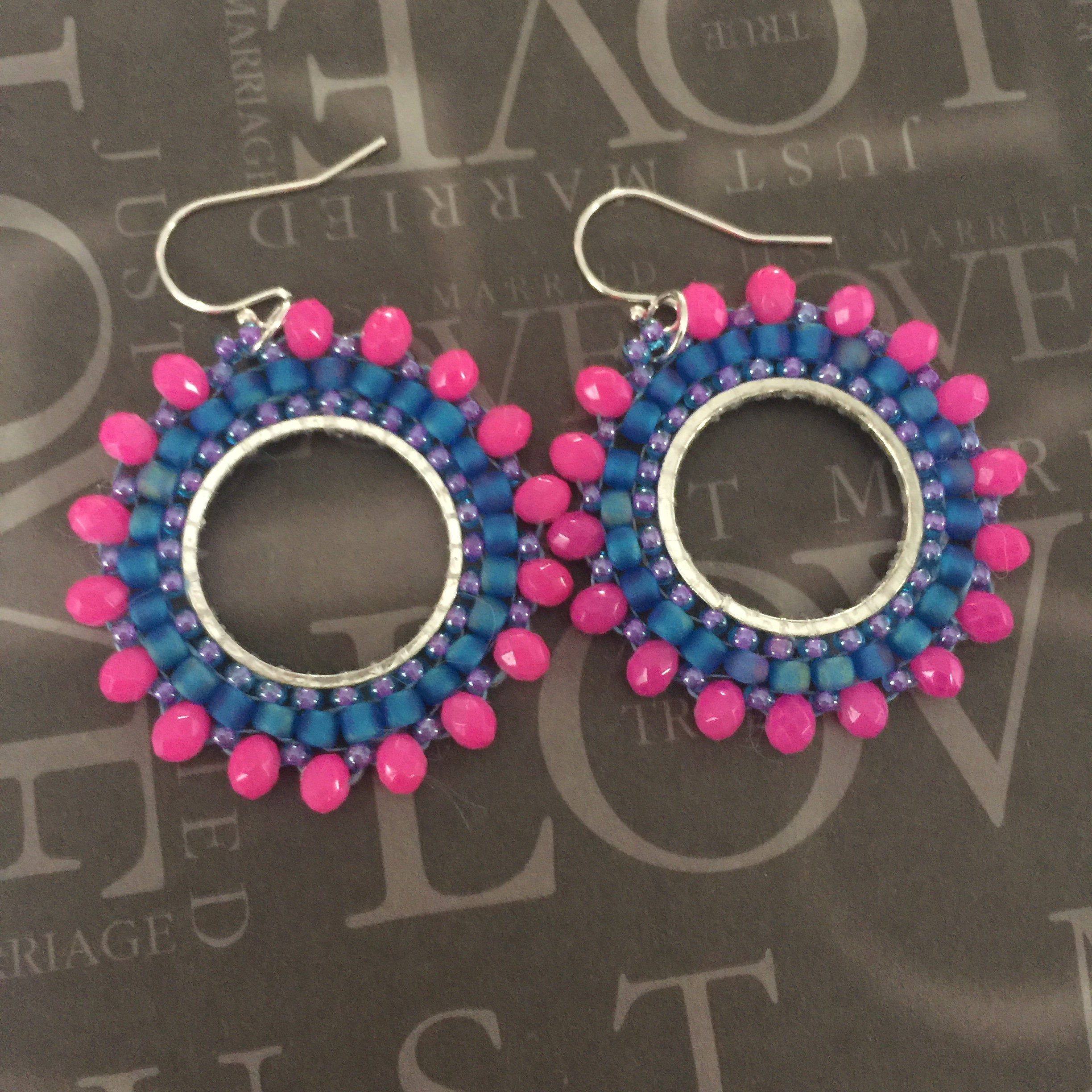 Small Hot Pink Crystal Seed Bead Hoop Earrings Beaded Jewelry Etsy Sweden