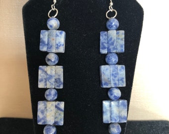 Boucles d'oreilles en perles de sodalite Boucles d'oreilles en pierres précieuses faites main