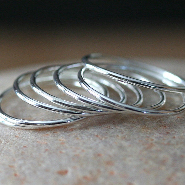 Thin Stacking Rings • Set of 7 in Sterling Silver,Skinny Rings, Size 2 to 15, Midi Rings, Minimal Rings, Womens Rings, Unisex Rings, Dainty