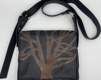 10” Leather Messenger Bag Blackw/ Dark Brown Tree
