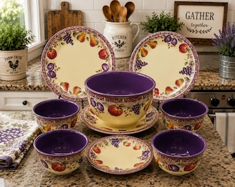 JC Penney Melamine Dish Set Grape Pattern 4 Bowls 4 Plates Serving Bowl Vintage