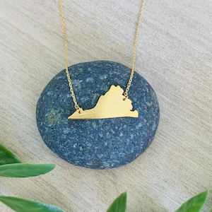 Virginia state necklace brushed silver or gold image 1