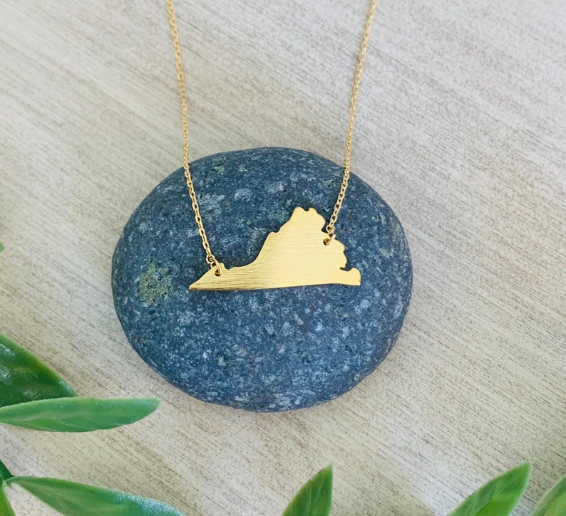Virginia state necklace brushed silver or gold image 1