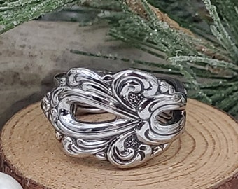 Classic Silver-Plated Repurposed Flatware Ring, Vintage Upcycled Spoon Ring Bohemian Wrap Ring Floral Statement Ring