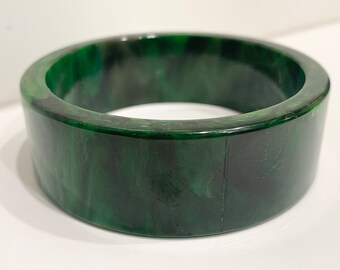 Vintage Chunky Wide Dark Green Marbled Bakelite Bangle Bracelet