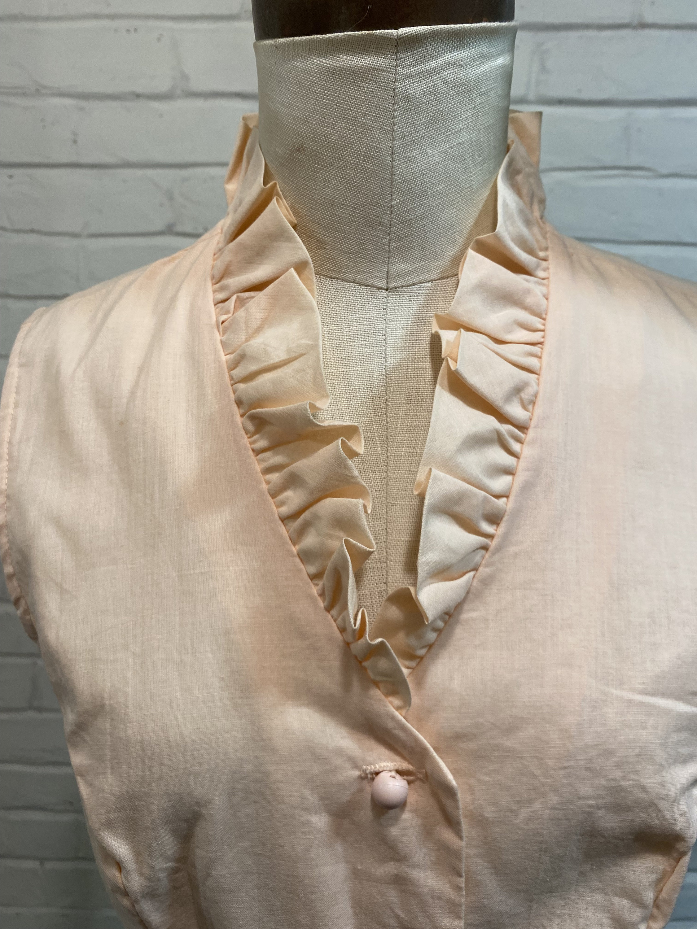 Vintage Ruffle Top-Bust 44