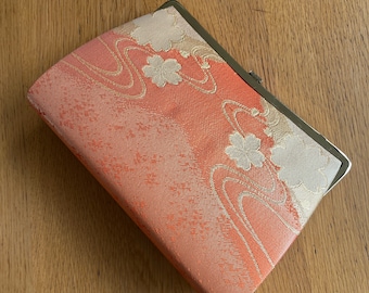 Soie japonaise à motif fleurs de cerisier et eau courante, pochette sac kimono vintage