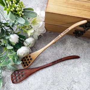 Personalized handmade wooden honey stick,   bee honey spoon, serving drizzle stick, wooden honey stirrer, twister stick, Wedding gifts