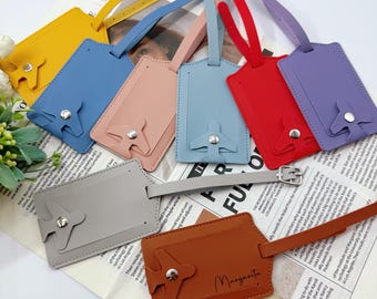 Personalizowane zawieszki do bagażu, upominki ślubne, gadżety reklamowe dla firm, prezenty na wieczór panieński, akcesoria podróżne, upominki na przyjęcia, prezenty podróżne, zawieszki do bagażu