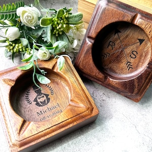 Posacenere alla moda in legno fatto a mano personalizzato, regalo per lo sposo, regalo perfetto per il papà, souvenir per la festa di nozze, regalo per fumatori