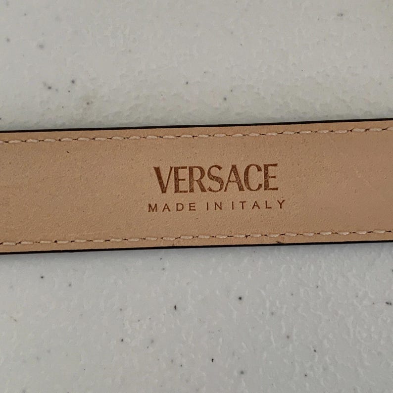 Versace NWT rött lackbälte i äkta läder, 95 cm och 38 tum bild 8