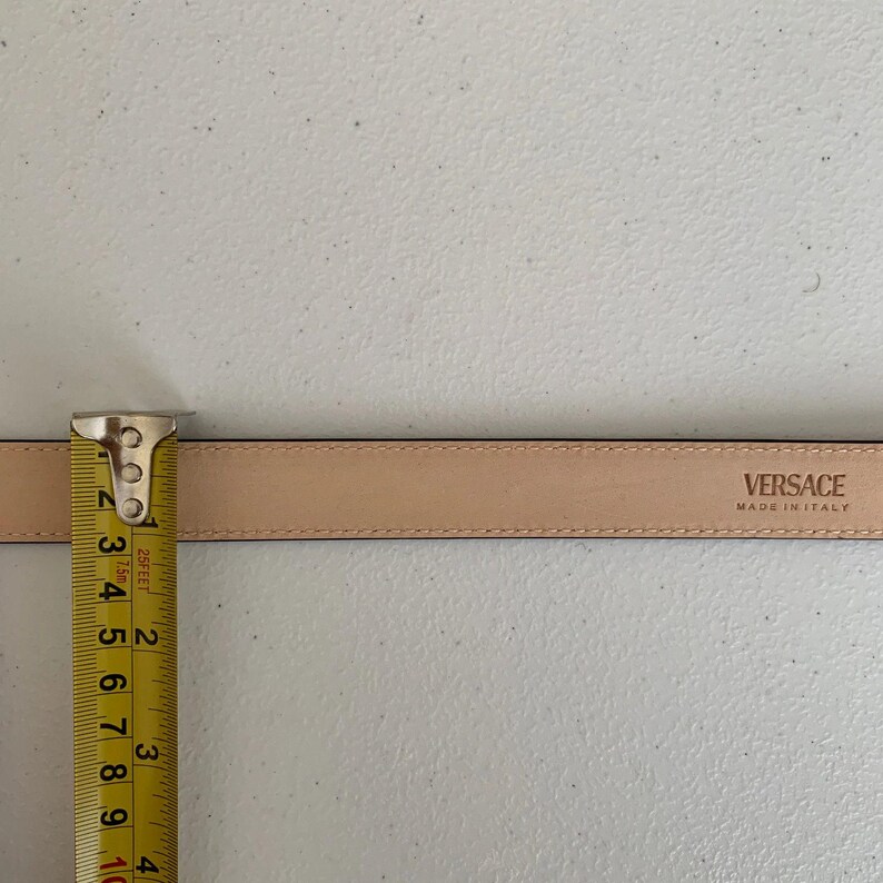 Versace NWT rött lackbälte i äkta läder, 95 cm och 38 tum bild 5