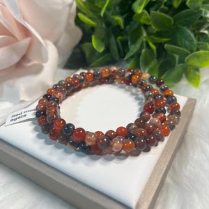 6 mm röd mossagat tre-varvs wrap-armband | Smycken med helande kristaller