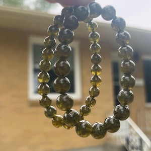 Braccialetto di perline di granato verde tsavorite: gioielli di cristallo curativi