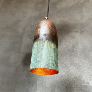 Groen gepatineerde koperen hanglamp: boerderijstijl