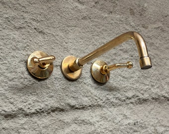 Grifo de baño de pared de latón sin lacar hecho a mano