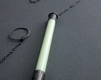 The OriGiNaL cOLoR BaR pENdAnT in PALE PALE PISTACHIO - tHe OriGInAL CoLoR BaR PeNdAnT