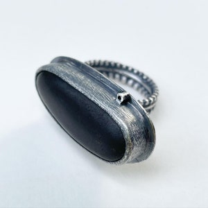 black pebble ring cocktail ring statement ring everyday ring contemporary art jewelry large ring image 2