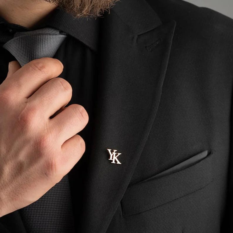 Dainty Name Initials Lapel Pin for Groom Groomsmen Gift, Personalized Initial Brooch Gold Silver Champagne Gold Custom Badge Wedding Day