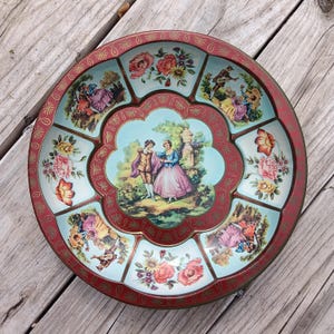 Vintage Daher Scalloped Bowl: Red Floral Victorian Decor