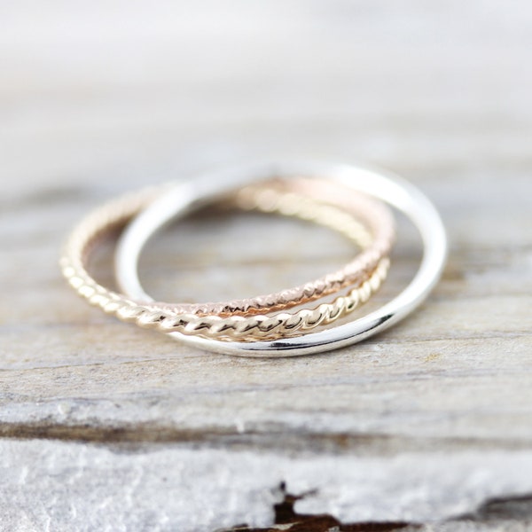 Triple interlocked ring - three colors