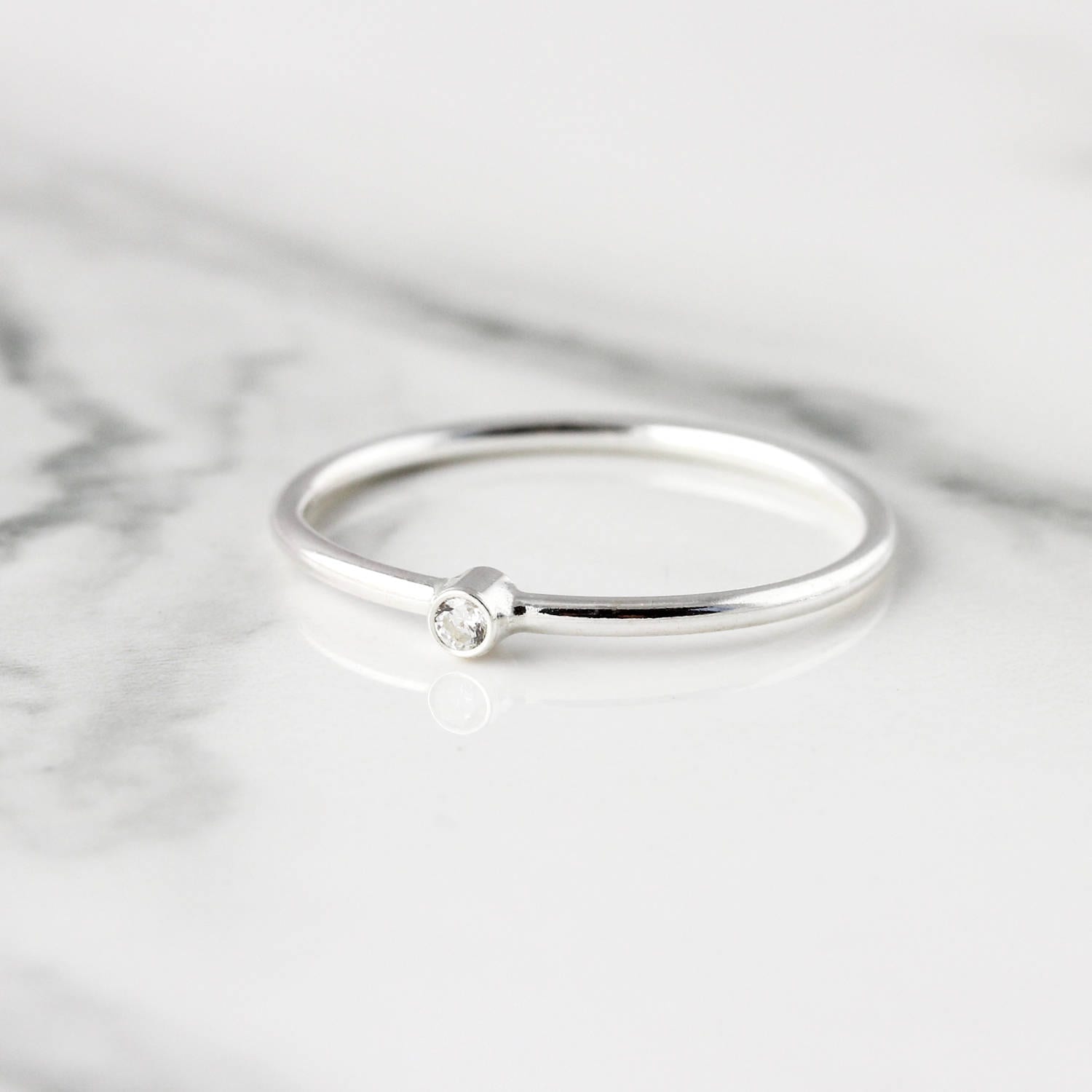 Pequeno anillo de piedras preciosas anillo de plata de ley reciclado Etsy Mexico