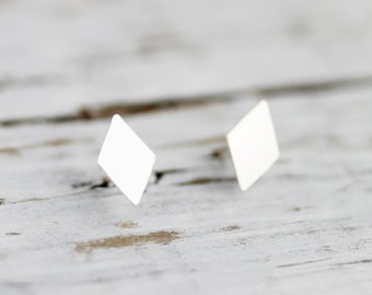 Small diamond shape studs - rhombus sterling silver earrings