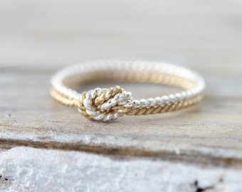 Tweestrengs twisted knot ring - zilver en goud gevulde ring, belofte of vriendschapsring