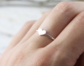 Bague avec petit coeur en argent sterling